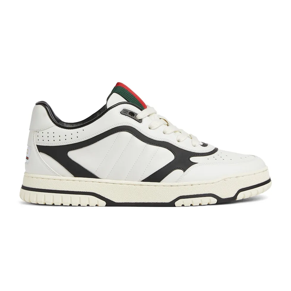 p480 Men's Men's Shoes Gucc*Gucci Re-Web series👫Couple's webbed leather sneakers, as the first sneakers created by Sabato De Sarno for Gucci, the Re-Web series reinterprets the brand's classic stripes, and sets off the modern silhouette design with bold and unique details. This shoe is crafted from iconic classic GG canvas and white leather. This new sneaker is ingeniously decorated with many of the brand's classic details, and is equipped with a bright red and green webbing tongue, which will make people fall in love at first sight. Yuan Size: Female 35-40 Male 39-44 (can be customized to 45, 46